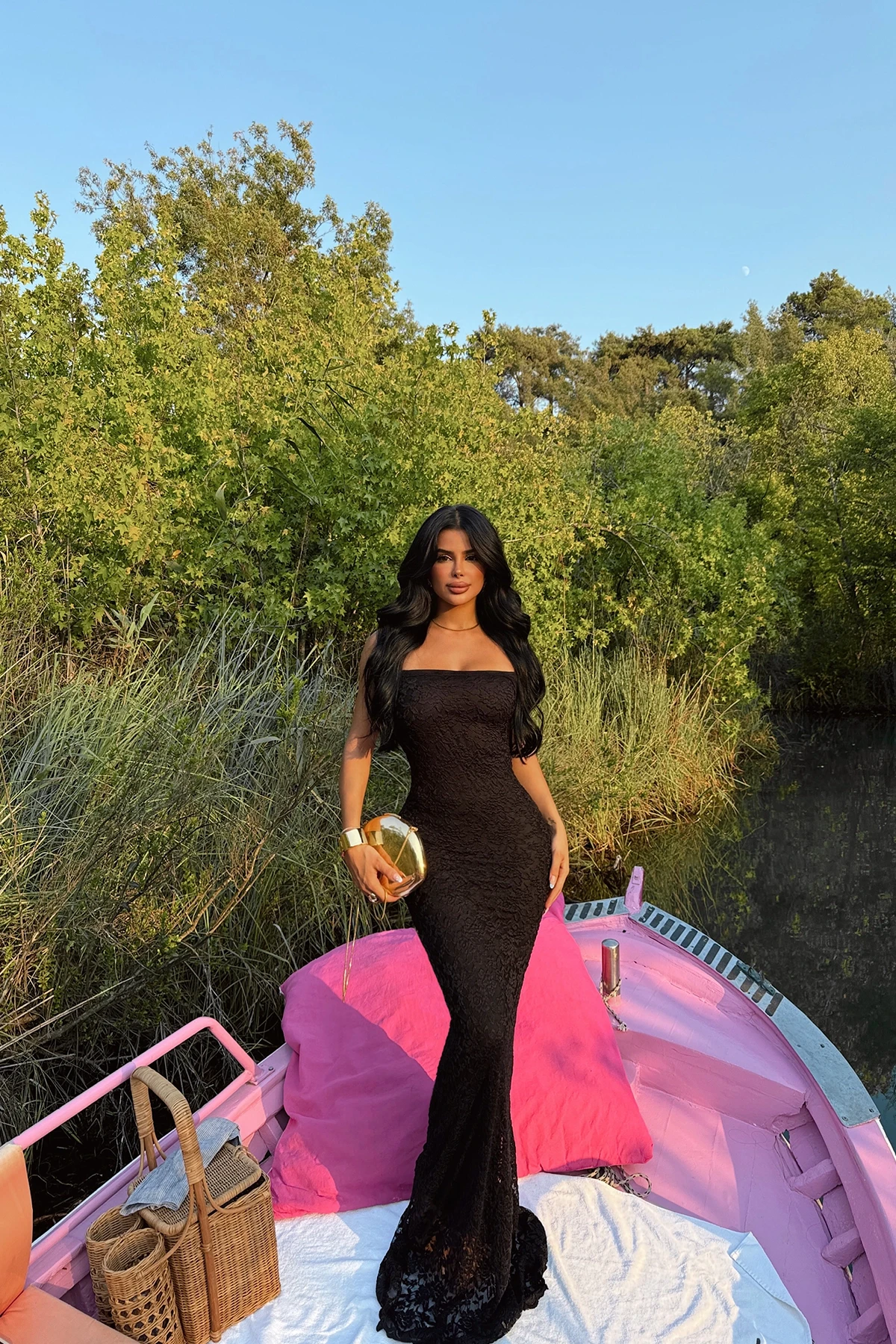 Picture of Black Cassini Lace Dress