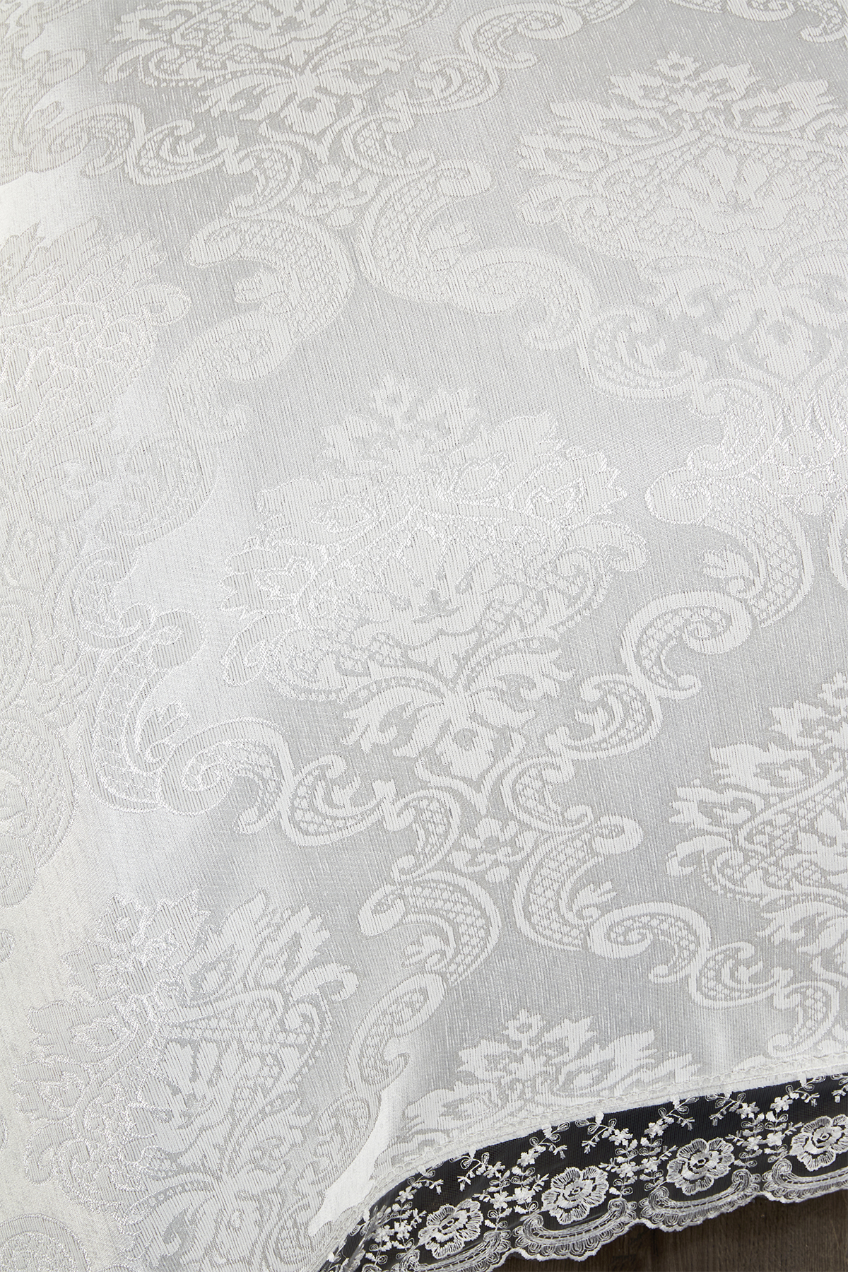 Picture of Fransız Dantelli Kure Tek Kişilik Yatak Örtüsü 2 Parça Krem