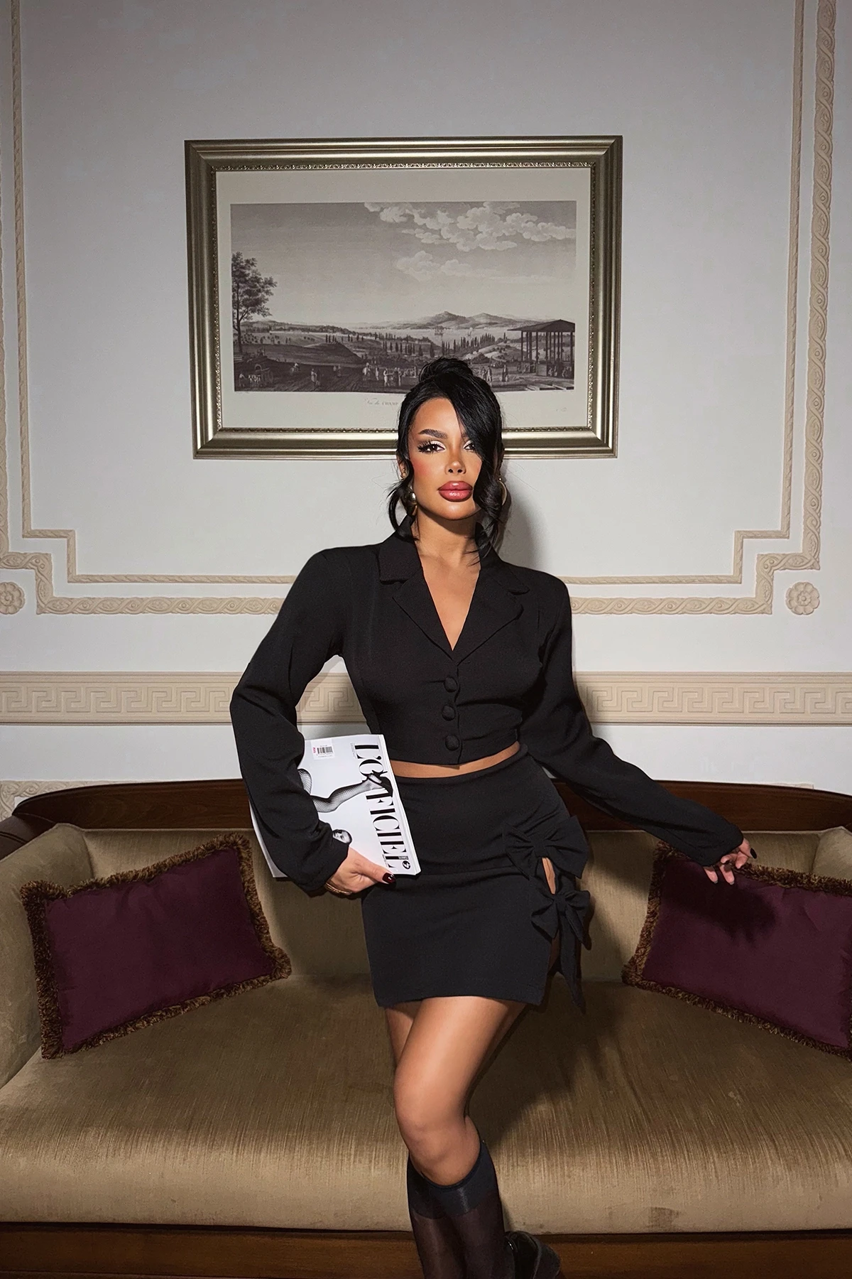 Picture of Black Button Detailed Skirt Suit