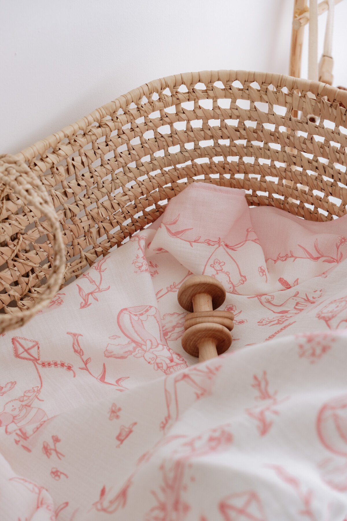 Picture of Çift Katlı Müslin Bebek Örtüsü - Toile De Jouy / Pembe