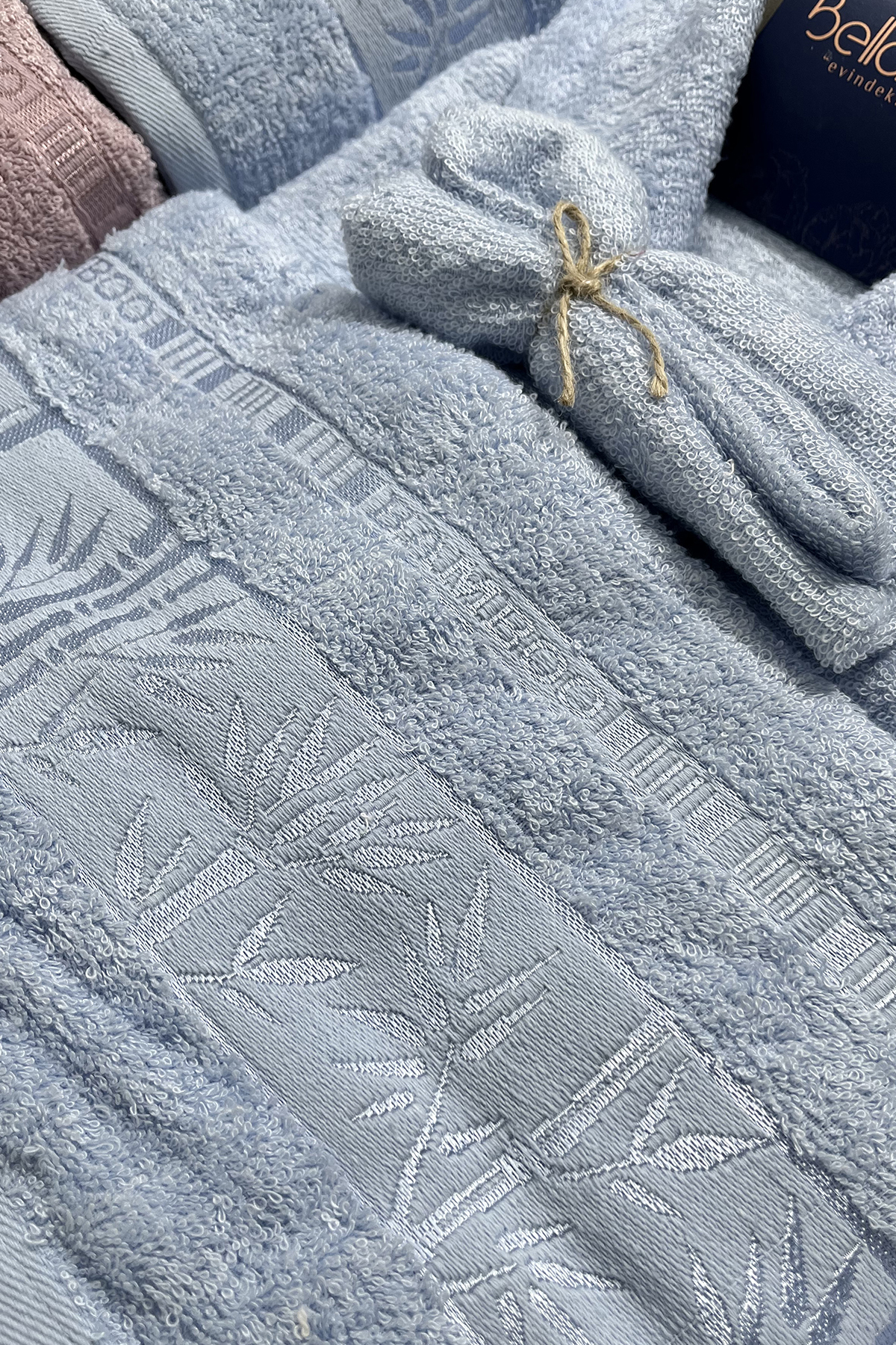 Picture of Elmas Bambu 10 Parça Aile Bornoz Takımı Mürdüm Mavi