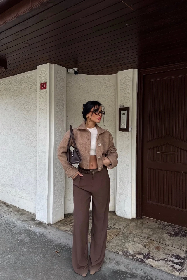 Picture of Shirt Waistline Short Coat