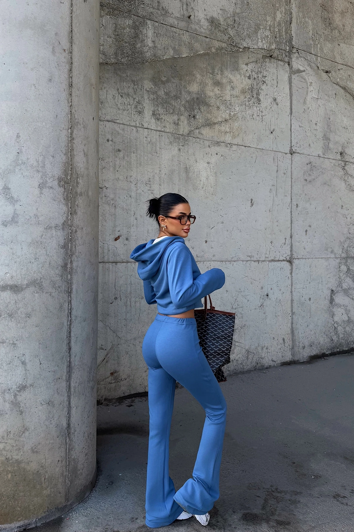 Picture of Blue Akadia Set