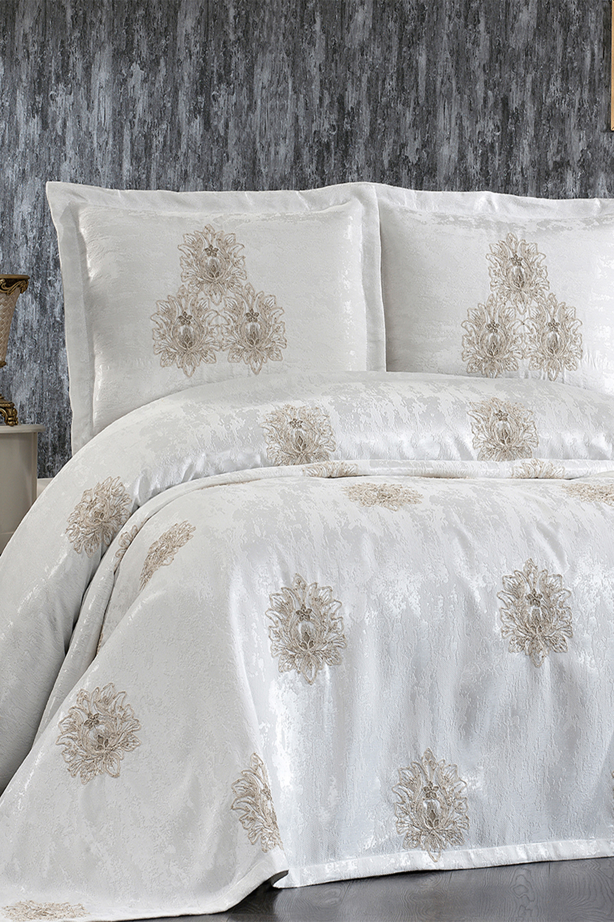 Picture of Always Fransız Güpürlü Çeyizlik Pike Takımı 4 Parça Krem