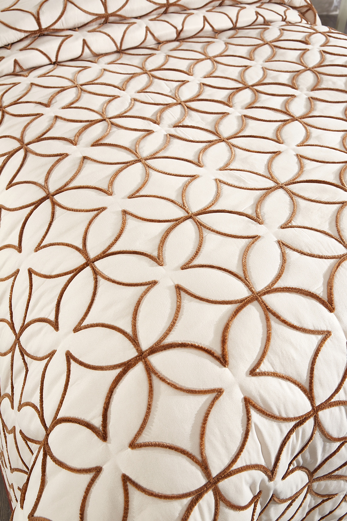 Picture of Parolin Tek Kişilik Kapitoneli Yatak Örtüsü Bej