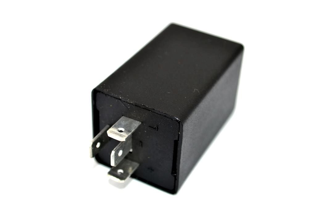 Picture of Led Ampul Sinyal Rölesi Flaşör Hızlı Yanma Giderici 4 Fişli Siyah