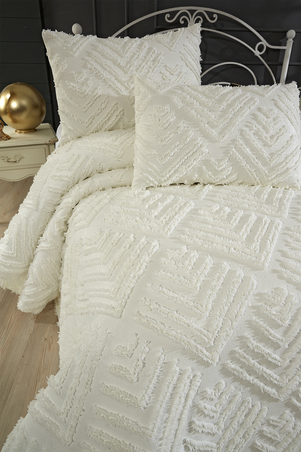 Picture of Çeyiz Diyarı Pine 3 Parça Çift Kişilik Pike Takımı Krem