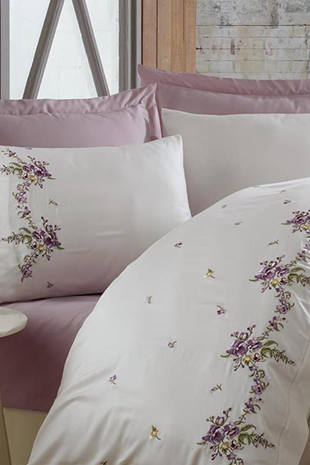 Picture of Dantela Nisa Nakışlı Pamuk Saten Nevresim Takımı