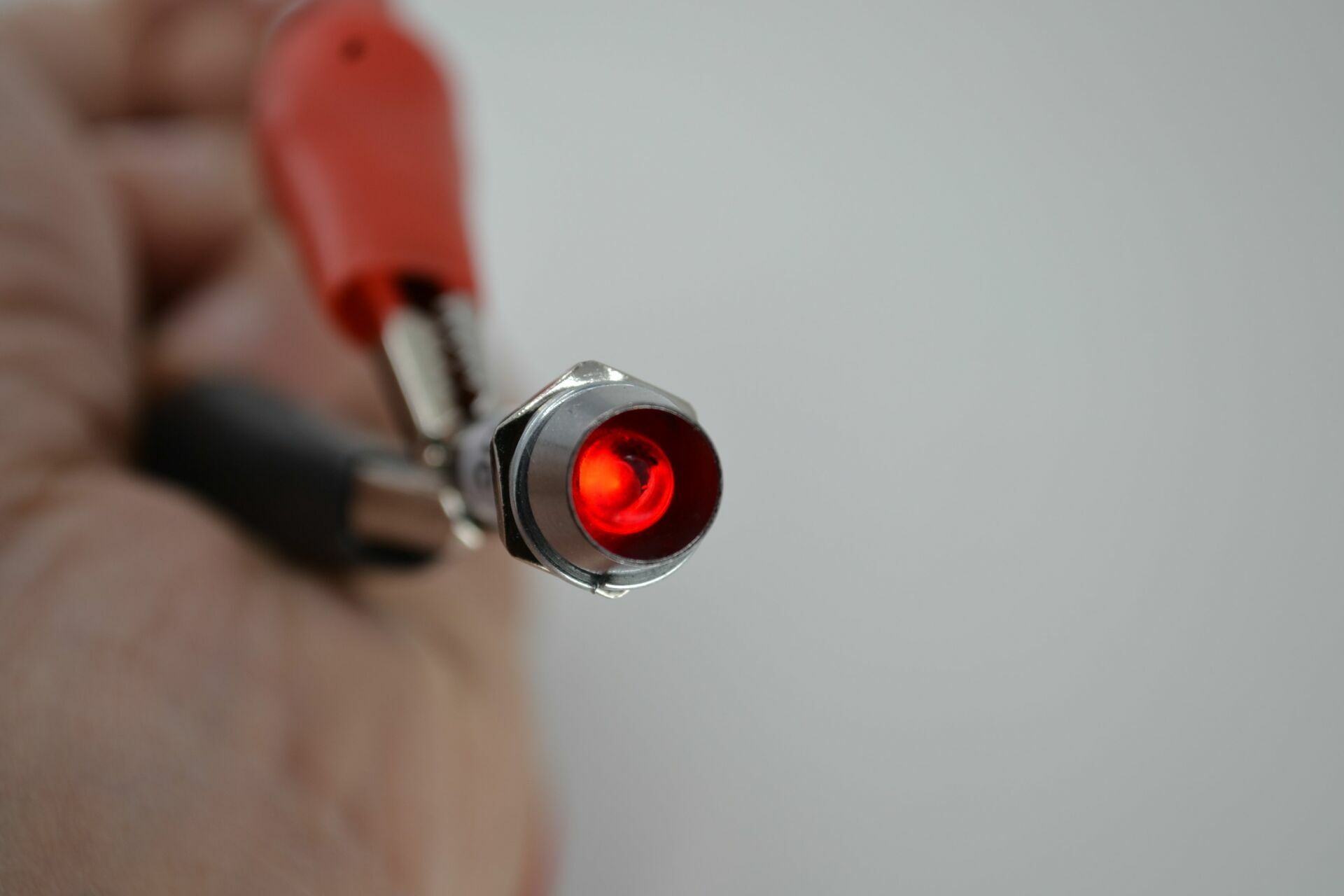 Picture of 8mm 12V Mini Metal Göz Lamba Kırmızı Led Sinyal Uyarı Işığı