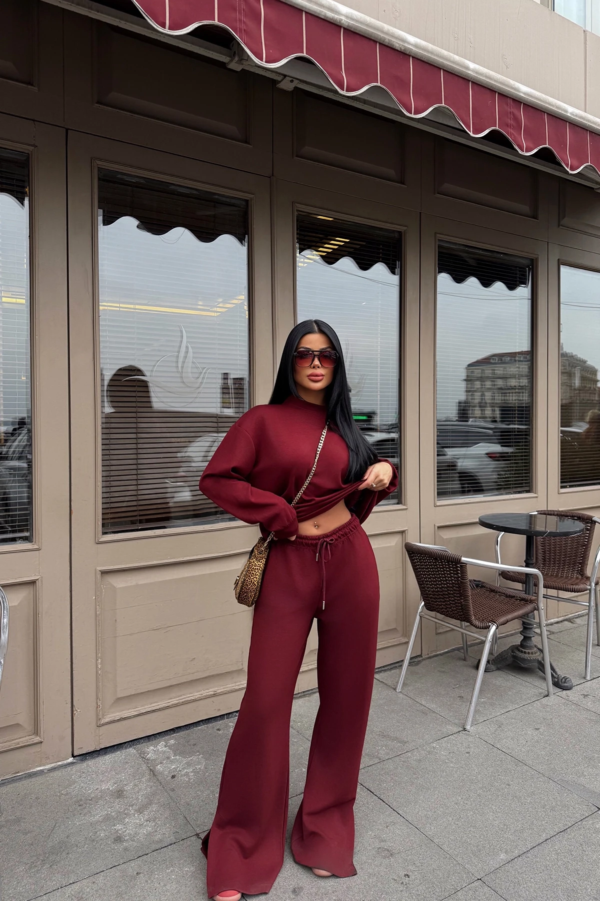 Picture of Burgundy Trousers Suit