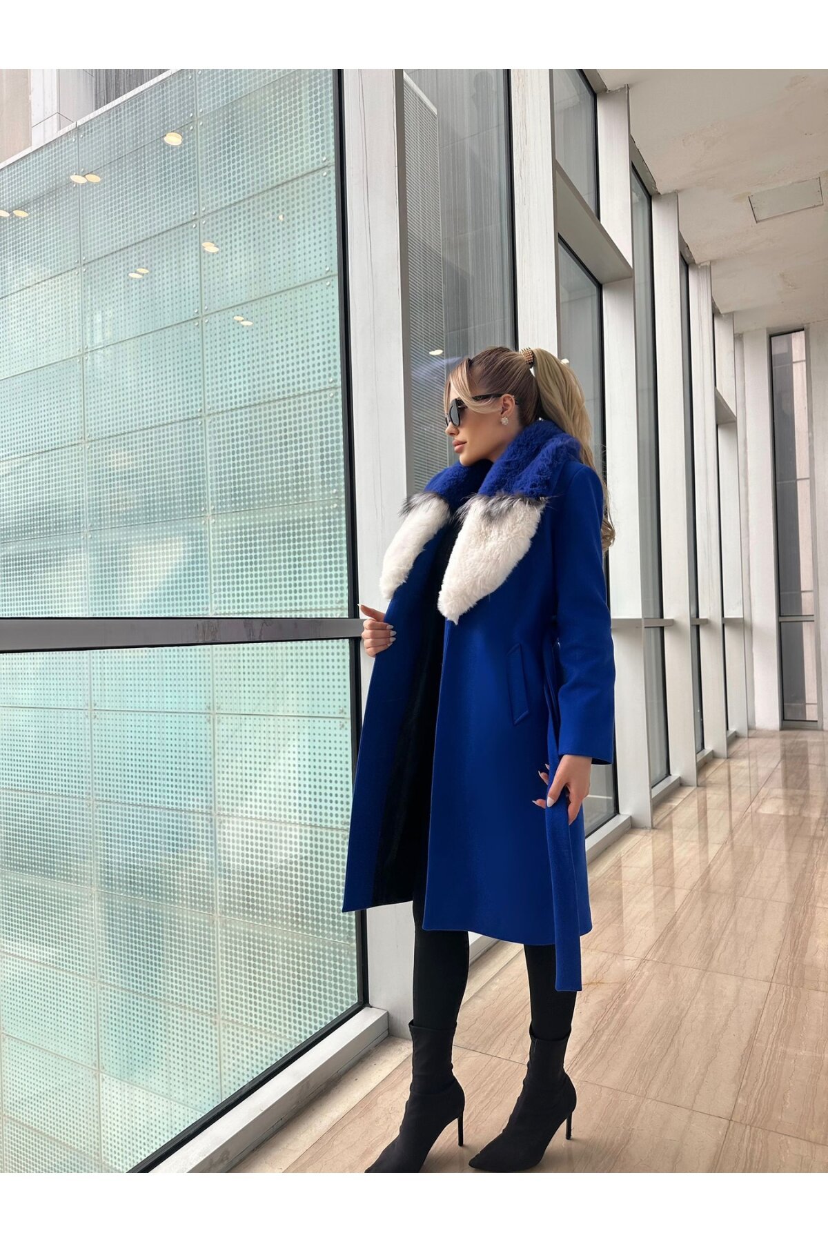 Picture of KÜRK DETAYLI KABAN