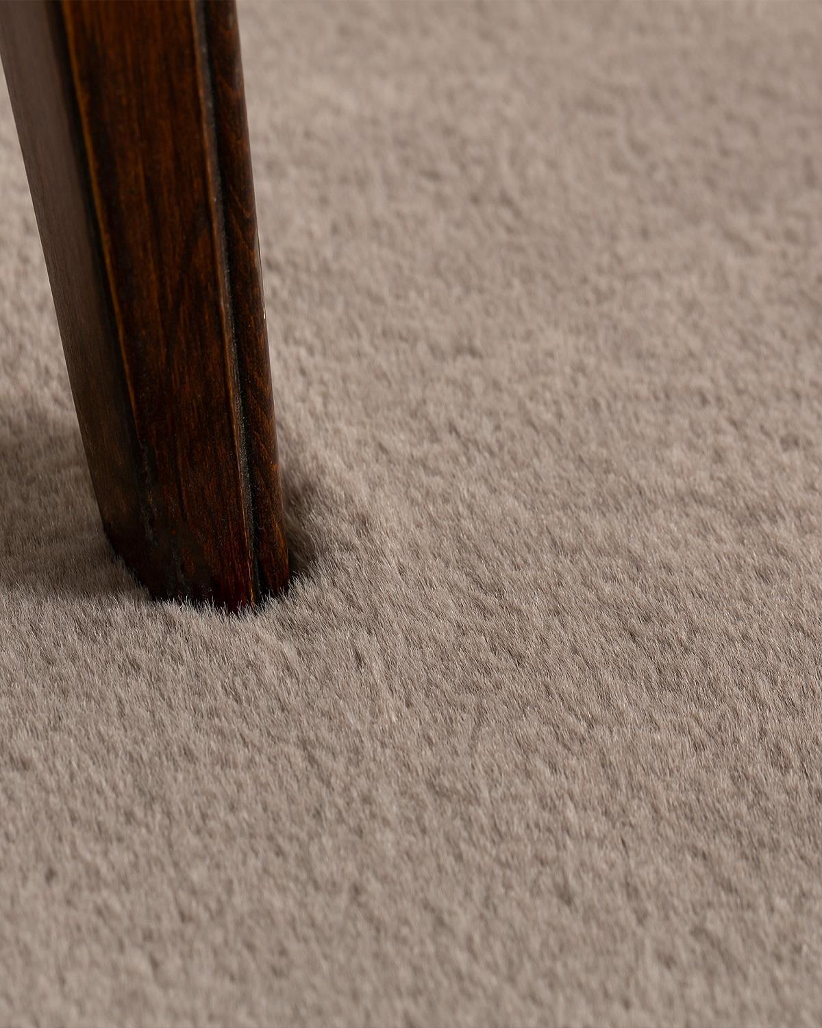 Picture of Jassrug Fuzzy Tavşan Tüyü Kürk Halı 120x180 Antrasit