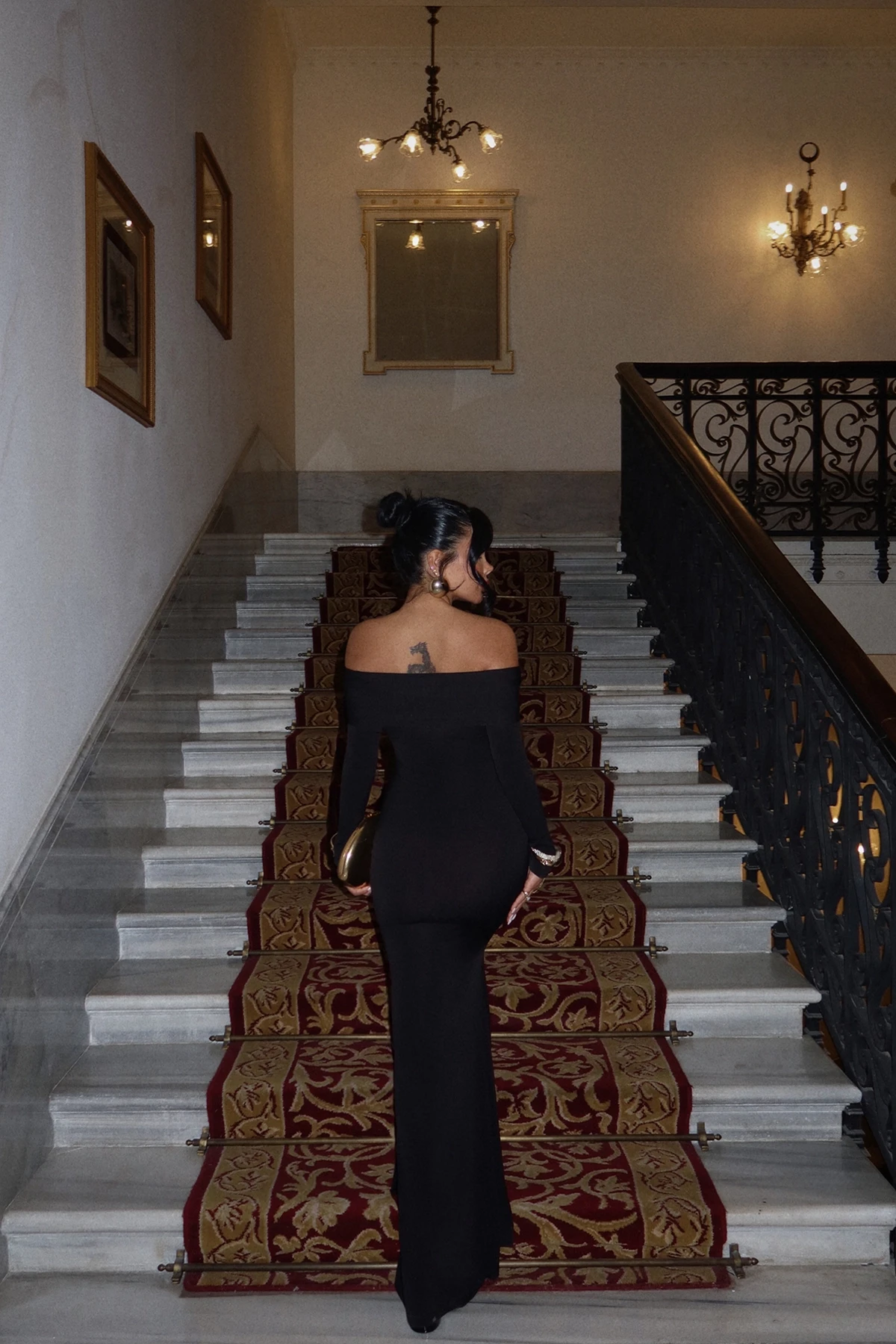 Picture of Black Long Sleeve Dress