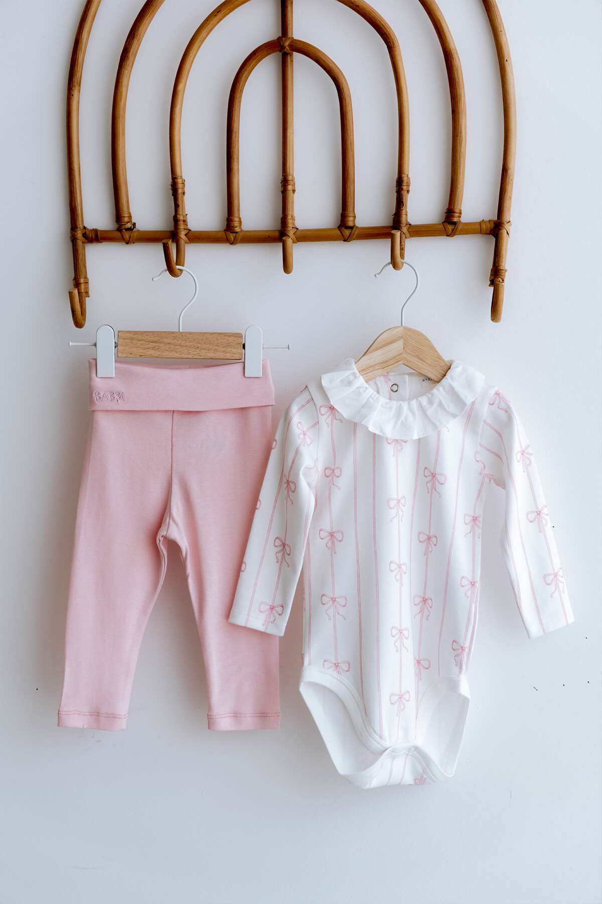 Picture of Body & Pantolon Seti - Kurdele / Pembe