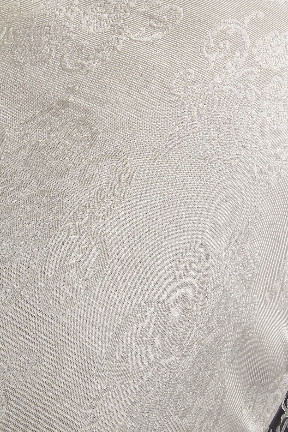 Picture of Fransız Dantelli Belins Çift Kişilik Yatak Örtüsü Krem