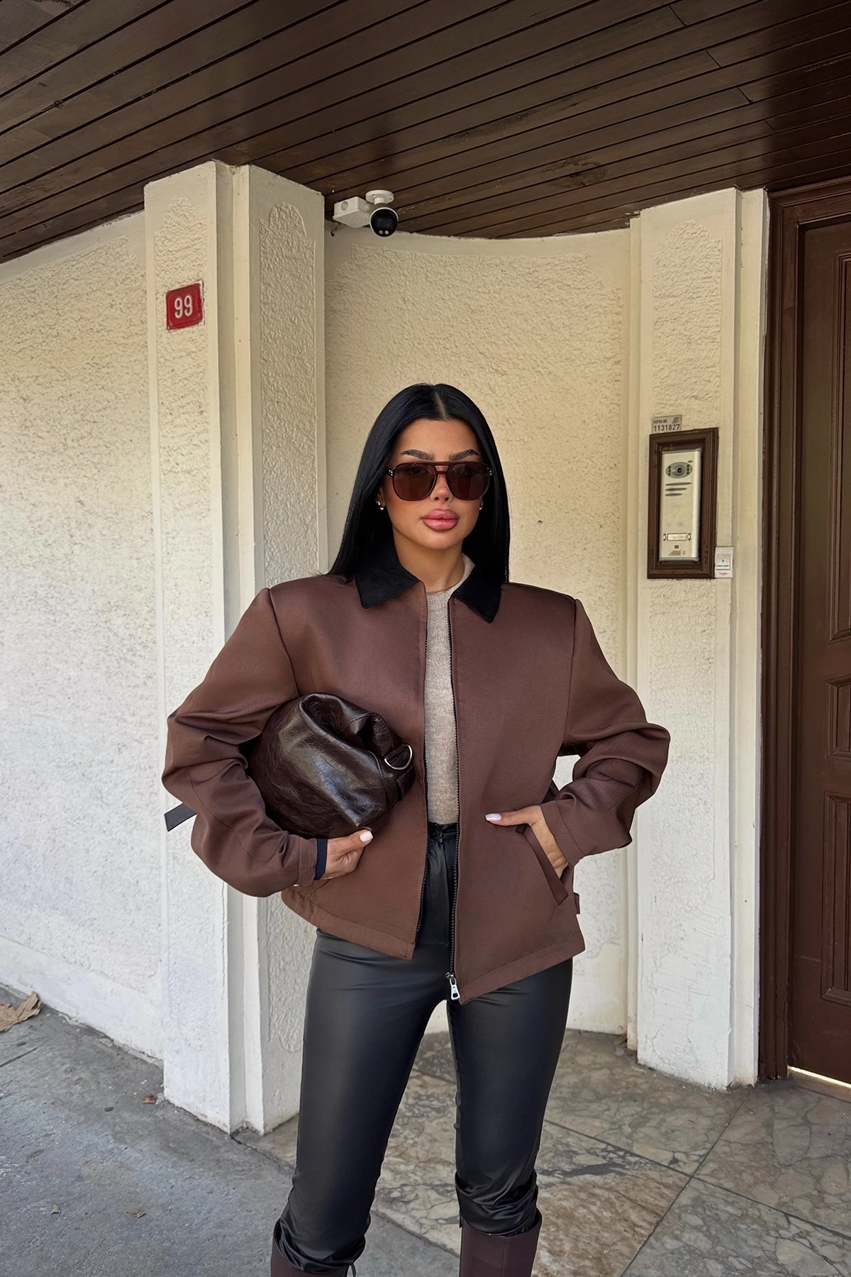 Picture of Brown Pocket Detailed Zippered Jacket