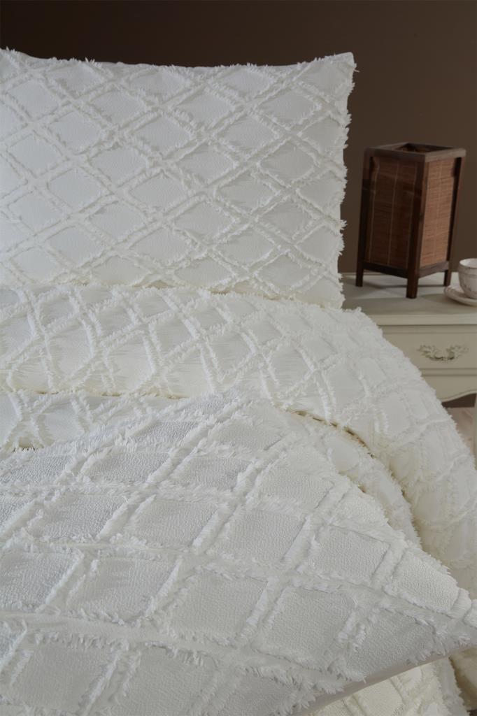 Picture of Çeyiz Diyarı Vesya 3 Parça Çift Kişilik Pike Takımı Krem