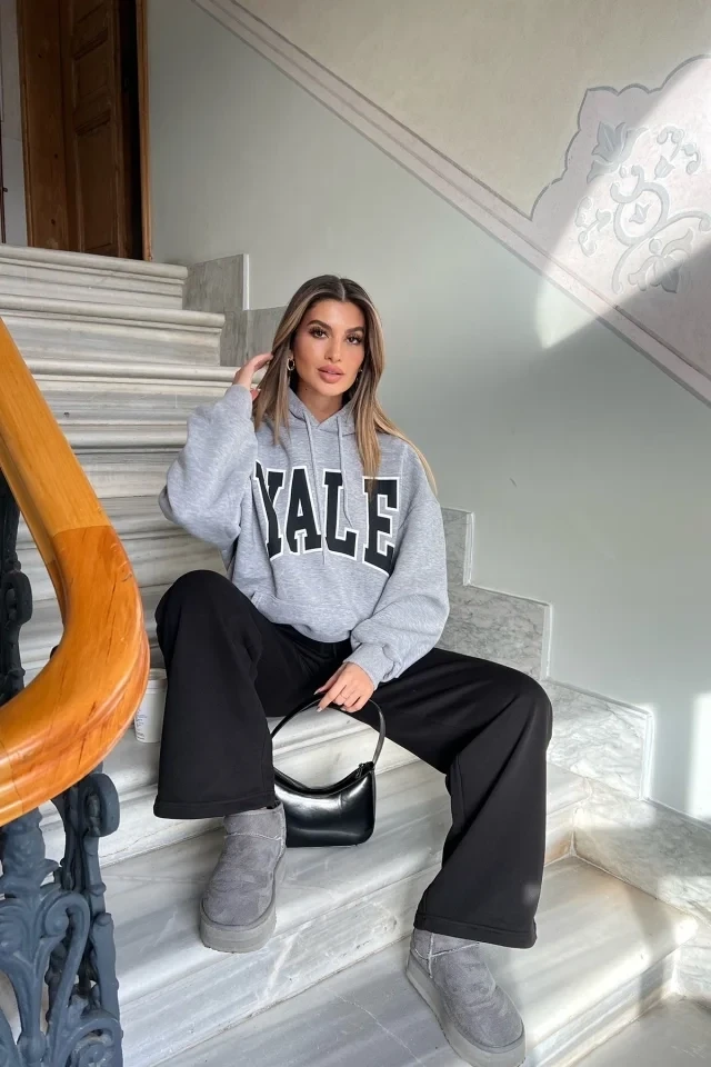 Picture of Black Front Connecting Tracksuits Six