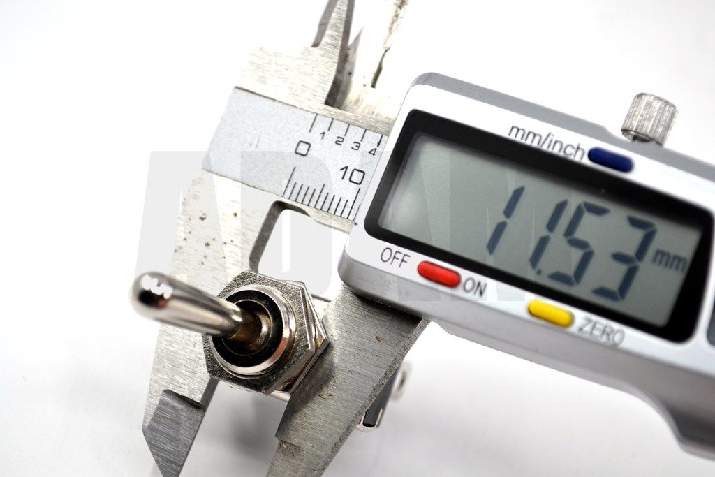 Picture of Toggle Switch 1-0-2 Yaylı Metal Anahtar 3 Fişli 25A MT-ANY25