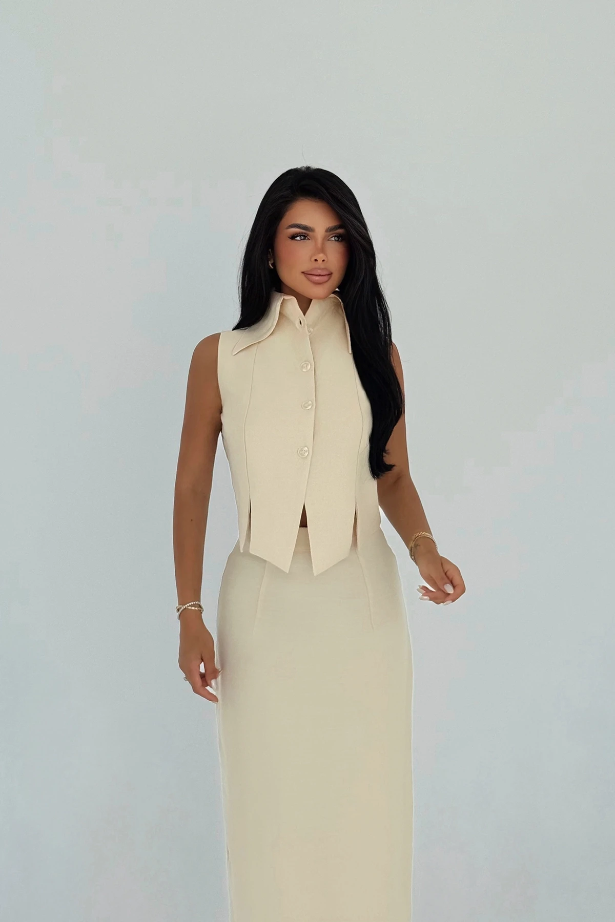 Picture of Beige Regium Two Piece Set