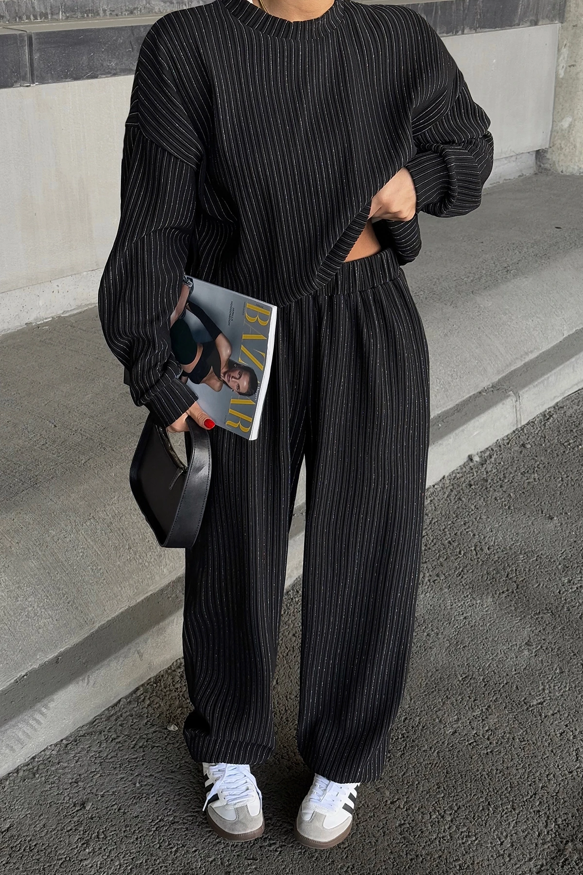 Picture of Black Albinia Set