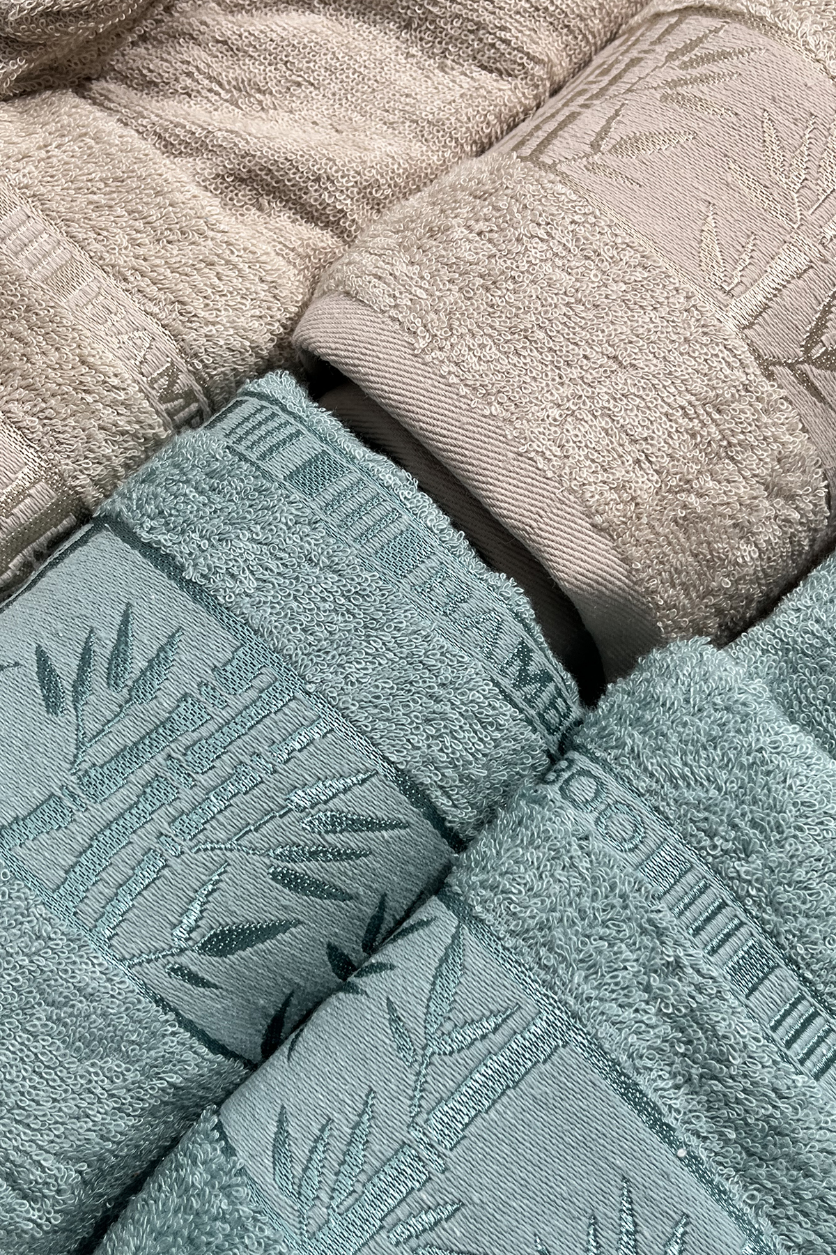 Picture of Elmas Bambu 10 Parça Aile Bornoz Takımı Mint Bej