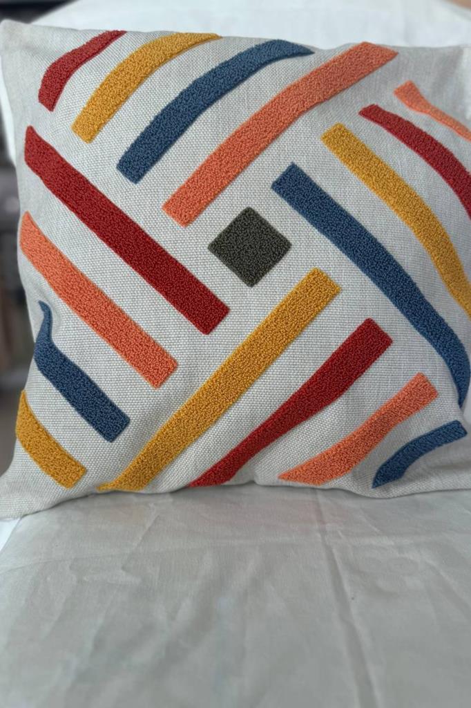 Picture of Alaska 2li Punch Nakışlı Kırlent Kılıfı 45x45 Cm